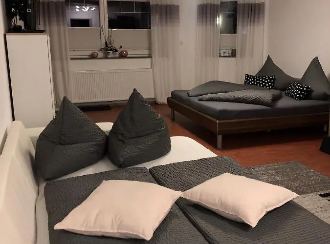 Апартаменты Ferien Haus - Ferienwohnung Lorena Нойштифт-им-Штубайталь