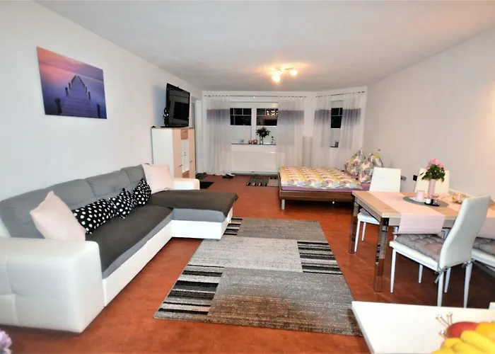 Ferien Haus - Ferienwohnung Lorena Apartment *